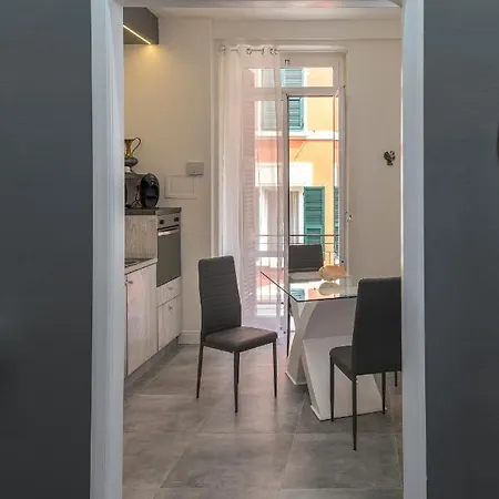Grey House Apartment La Spezia